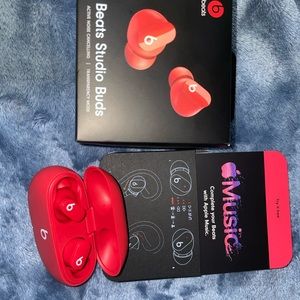 beats studio buds red